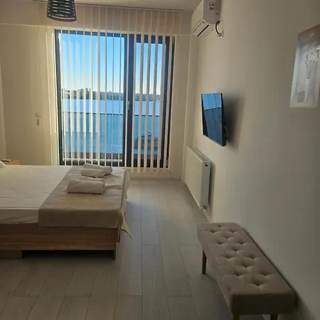 Solid Cazino * Mamaia